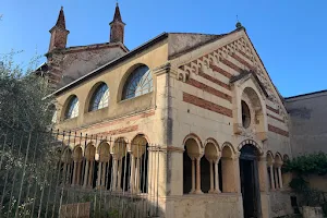 Chiesa della Santissima Trinità in Monte Oliveto image