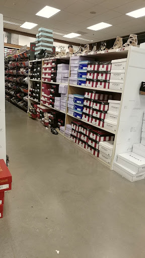 Outlet Mall «The Outlet Shops of Grand River», reviews and photos, 6200 Grand River Pkwy, Leeds, AL 35094, USA