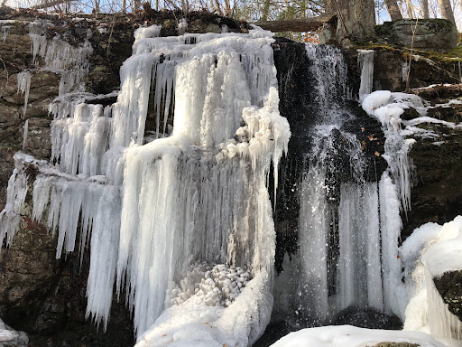 Tourist Attraction «Black Ledge Falls», reviews and photos, Hebron Ave, Glastonbury, CT 06033, USA