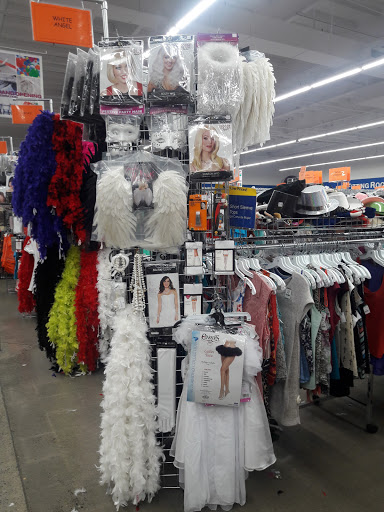 Thrift Store «Goodwill», reviews and photos, 2040 Alta Arden Expy, Sacramento, CA 95825, USA