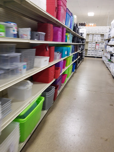 Home Goods Store «At Home», reviews and photos, 1325 N Meacham Rd, Schaumburg, IL 60173, USA