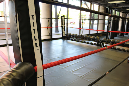 Boxing Gym «TITLE Boxing Club Downtown Fort Worth», reviews and photos, 400 W 4th St, Fort Worth, TX 76102, USA