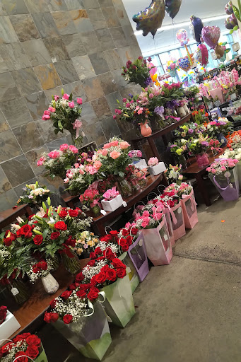 Grocery Store «Safeway», reviews and photos, 3702 East-West Hwy, Hyattsville, MD 20782, USA