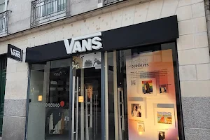 VANS Store Nantes image