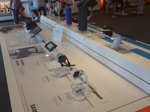 Cell Phone Store «AT&T», reviews and photos, 300 S University Ave, Little Rock, AR 72205, USA