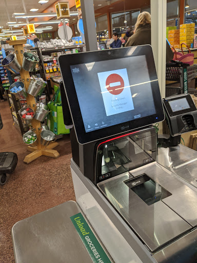 Shopping Mall «Fresh Pond Mall», reviews and photos, 545 Concord Ave #21, Cambridge, MA 02138, USA