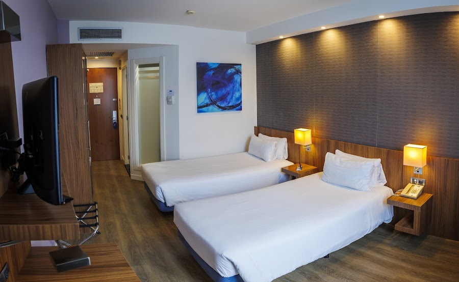 Holiday Inn Express Bilbao, an IHG Hotel