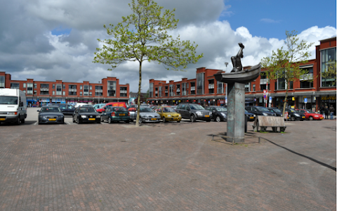 Winkelcentrum Marktplein Wormerveer image