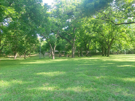 Park «Pecan Grove Park», reviews and photos, 3443 W Kiest Blvd, Dallas, TX 75233, USA