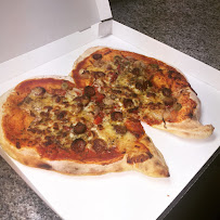 Pizza du Pizzeria PIZZA HOT à Champagne-sur-Seine - n°16