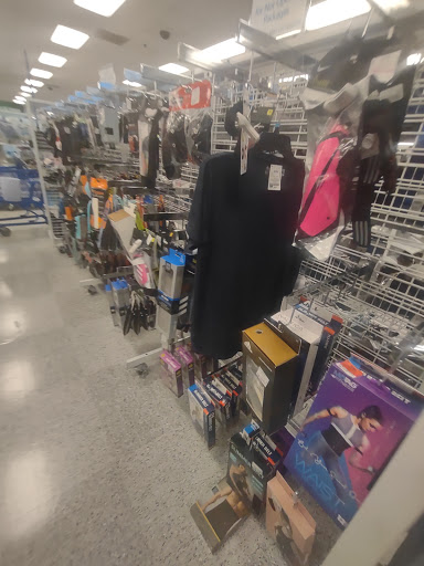 Clothing Store «Ross Dress for Less», reviews and photos, 3425 E Foothill Blvd, Pasadena, CA 91107, USA