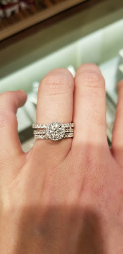 Jewelry Store «Jared The Galleria of Jewelry», reviews and photos, 1025 Woodruff Rd C101, Greenville, SC 29607, USA