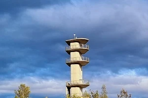 Der Turm am Schweren Berg - Blick über den Tagebau Nochten image