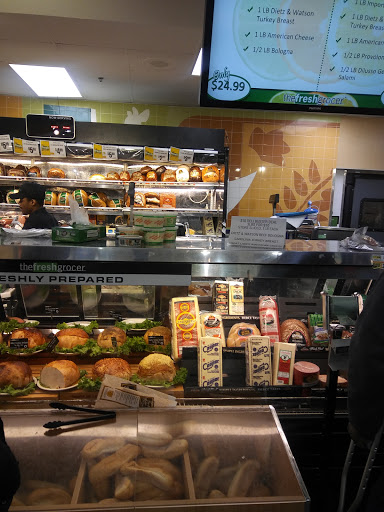 Grocery Store «The Fresh Grocer of Progress Plaza», reviews and photos, 1501 N Broad St, Philadelphia, PA 19122, USA