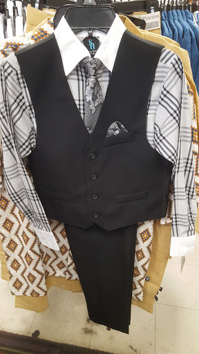 Clothing Store «K&G Fashion Superstore», reviews and photos, 7786 Riverdale Rd, New Carrollton, MD 20784, USA