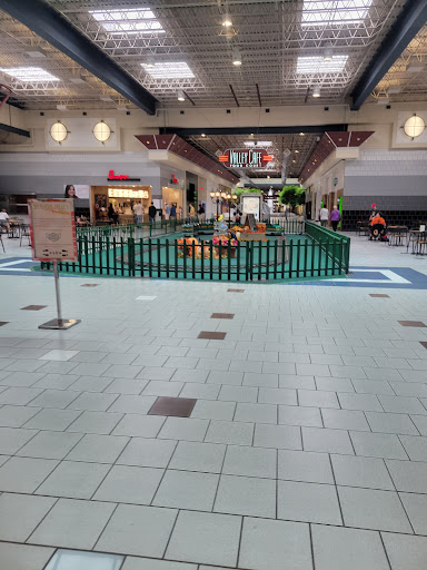 Shopping Mall «Beaver Valley Mall», reviews and photos, 570 Beaver Valley Mall Blvd, Monaca, PA 15061, USA