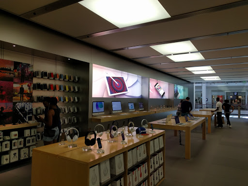 Computer Store «Apple Willow Grove Park», reviews and photos, 2500 W Moreland Rd, Willow Grove, PA 19090, USA