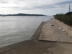 Muline Ugljan beach'in fotoğrafı çok temiz temizlik seviyesi ile