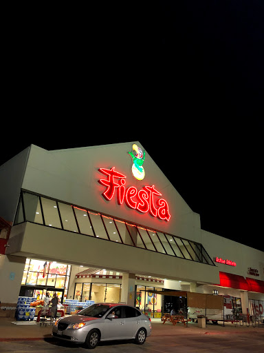 Grocery Store «Fiesta», reviews and photos, 3909 N Interstate 35 Service Rd, Austin, TX 78722, USA