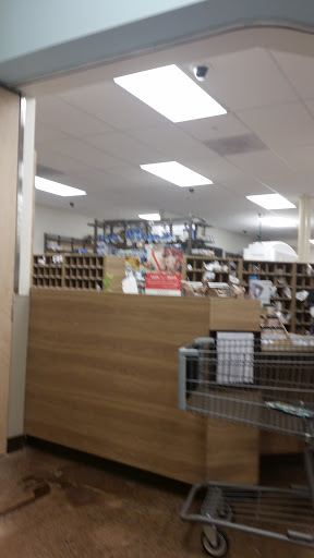 Grocery Store «Fred Meyer», reviews and photos, 14700 SE McLoughlin Blvd, Milwaukie, OR 97267, USA