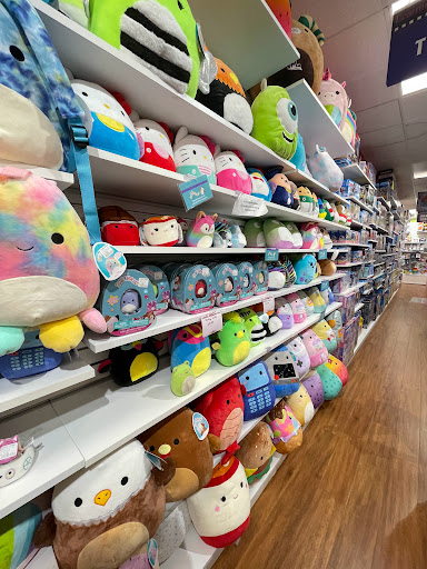 Shopping Mall «Lionville Shopping Center», reviews and photos, 168 Eagleview Blvd, Exton, PA 19341, USA