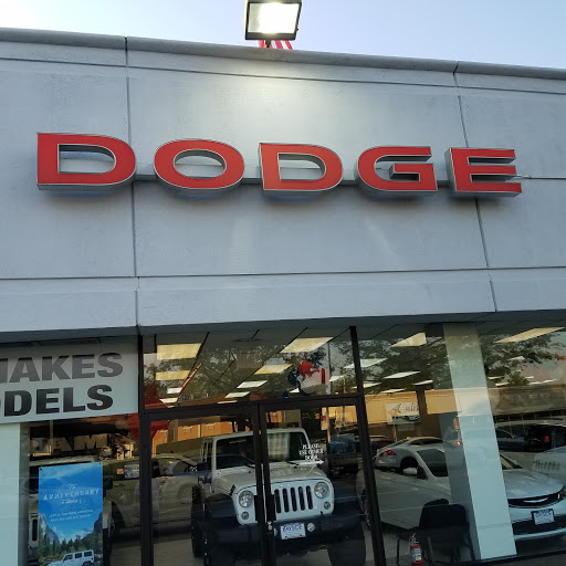Car Dealer «Bayside Chrysler Jeep Dodge», reviews and photos, 21219 Northern Blvd, Bayside, NY 11361, USA