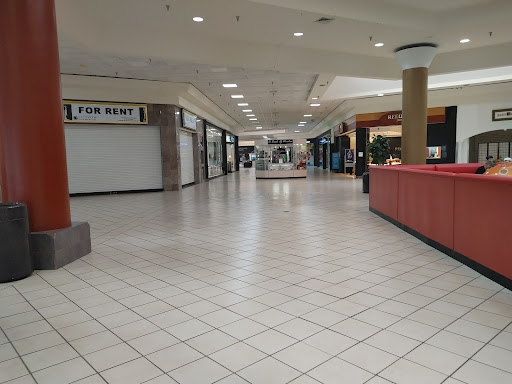 Shopping Mall «Glynn Place Mall», reviews and photos, 219 Mall Blvd, Brunswick, GA 31525, USA