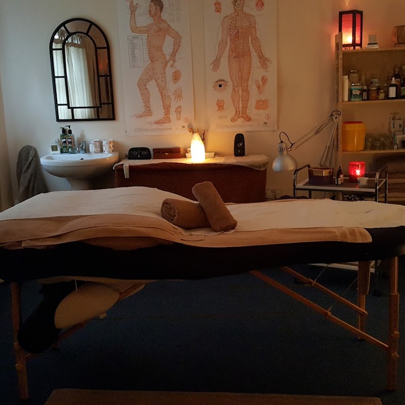 Misneach Therapy: Massage, Reflexology & Reiki Cork