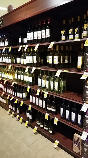 Grocery Store «Safeway», reviews and photos, 2401 Waterman Blvd, Fairfield, CA 94533, USA