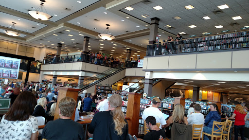 Book Store «Barnes & Noble», reviews and photos, 5555 S Virginia St, Reno, NV 89502, USA