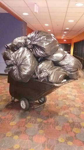 Movie Theater «AMC Showplace Cicero 14», reviews and photos, 4779 W Cermak Rd, Cicero, IL 60804, USA