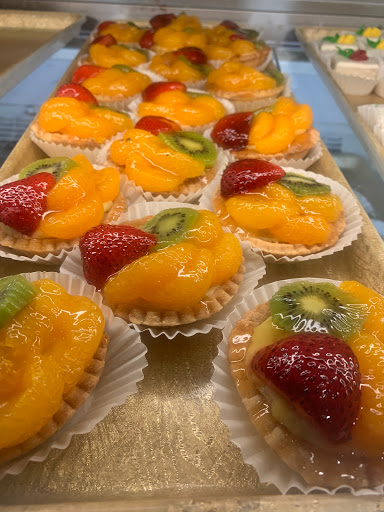 Restaurant «La Baguette French Bread and Pastry Shop», reviews and photos, 3088 Poplar Ave, Memphis, TN 38111, USA