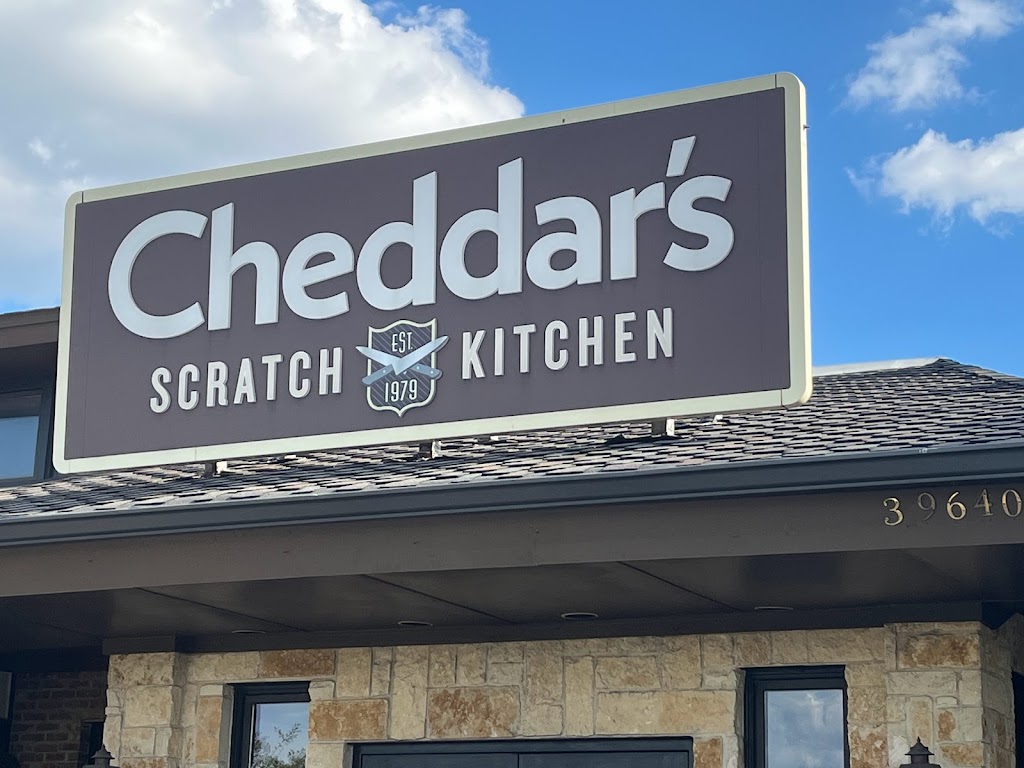 Cheddar's Scratch Kitchen 75237