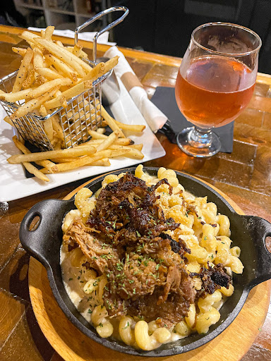 Restaurant «BROWNDOG Barlor», reviews and photos, 33314 Grand River Ave, Farmington, MI 48336, USA