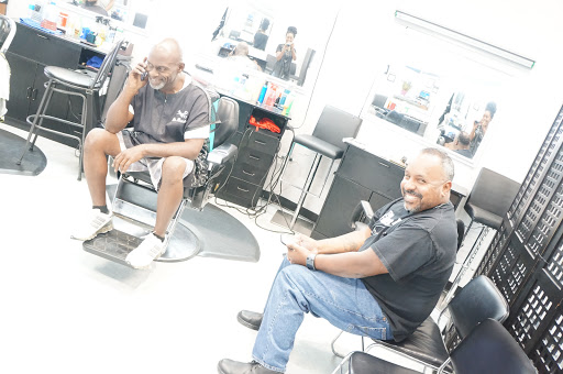 Barber Shop «SHECOSMO Hair Salon And Barbershop», reviews and photos, 2109 W Parker Rd #108, Plano, TX 75023, USA