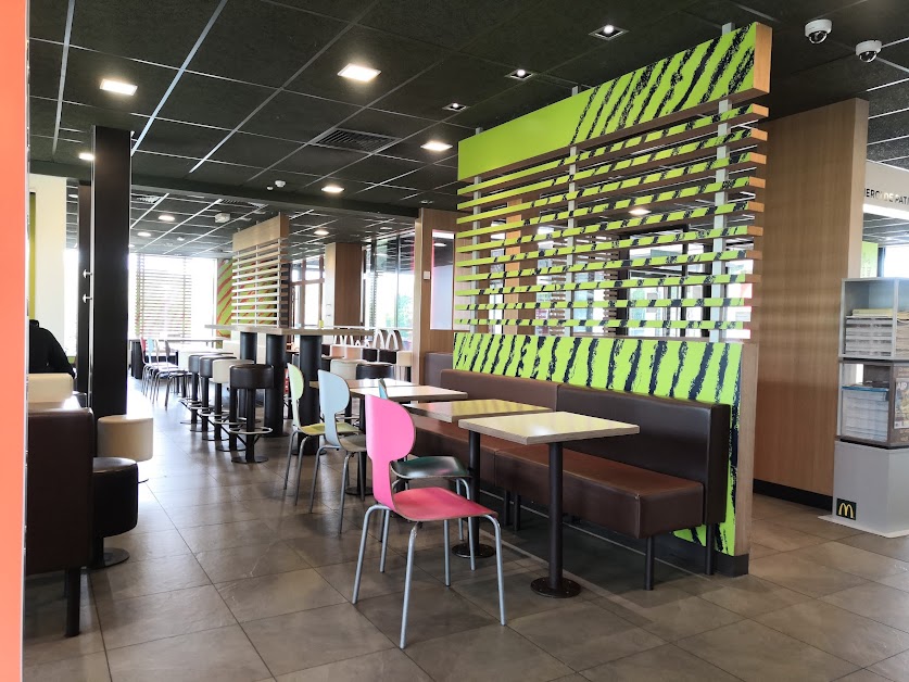 McDonald's Besançon Châteaufarine à Besançon (Doubs 25)
