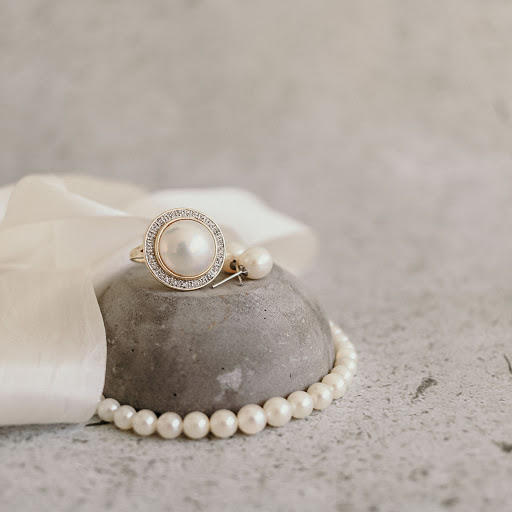 Jewelry Store «Baraka Gemstones and Jewelry», reviews and photos, 1521 NW 54th St #103, Seattle, WA 98107, USA