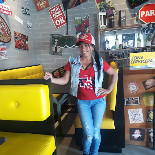 Papa Pizza Villaflora - Quito