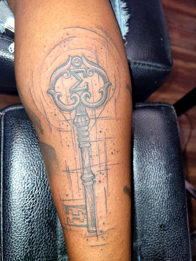 Tattoo Shop «Salty Siren Tattoo Lounge», reviews and photos, 480 E Main St, Greenwood, IN 46143, USA