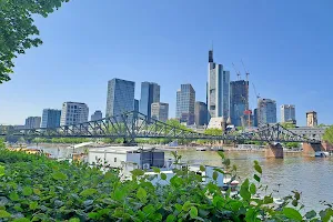 Viewpoint Frankfurt Skyline image