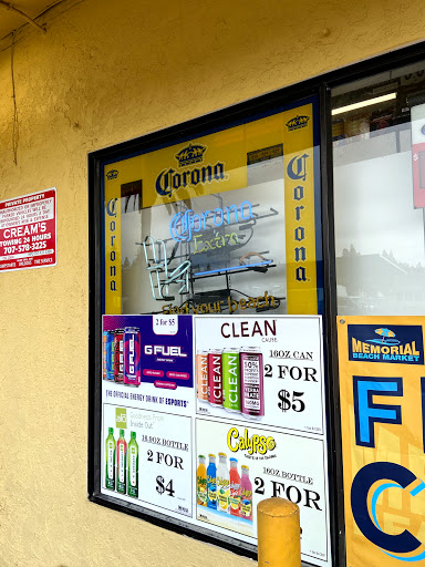Supermarket «Memorial Beach Market», reviews and photos, 28 Healdsburg Ave, Healdsburg, CA 95448, USA
