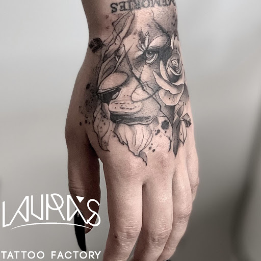 Laura's Tattoo Factory