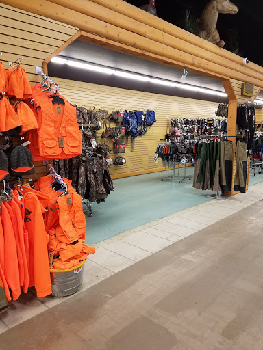 Sporting Goods Store «Great Lakes Outdoor Supply», reviews and photos, 14855 N State Ave, Middlefield, OH 44062, USA