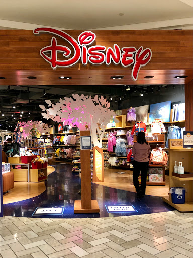 Toy Store «Disney Store», reviews and photos, 1961 Chain Bridge Rd, McLean, VA 22102, USA