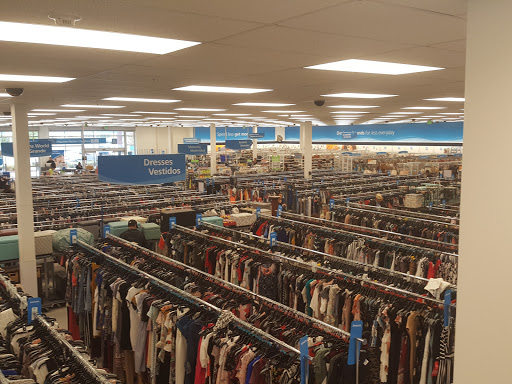 Clothing Store «Ross Dress for Less», reviews and photos, 902 Sepulveda Blvd, Harbor City, CA 90710, USA