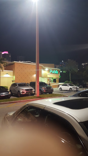 Supermarket «Publix Super Market at Miami River», reviews and photos, 311 SW 7th St, Miami, FL 33130, USA
