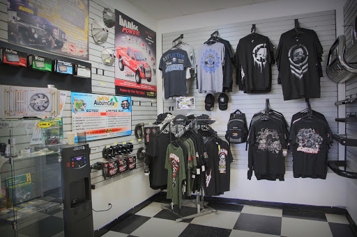 Truck Accessories Store «4 Wheel Parts - Thousand Oaks, CA», reviews and photos, 3209 Thousand Oaks Blvd, Thousand Oaks, CA 91362, USA