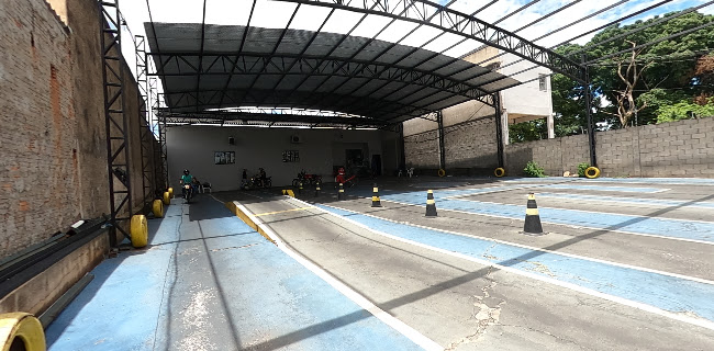 Auto Escola Satelite