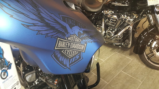 Motorcycle Dealer «Phantom Harley-Davidson», reviews and photos, 291 N Cypress Dr, Manteno, IL 60950, USA
