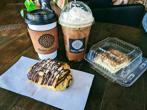 Coffee Shop «Cedar House Coffee Shop», reviews and photos, 2009 E Cedar Ave, Flagstaff, AZ 86004, USA